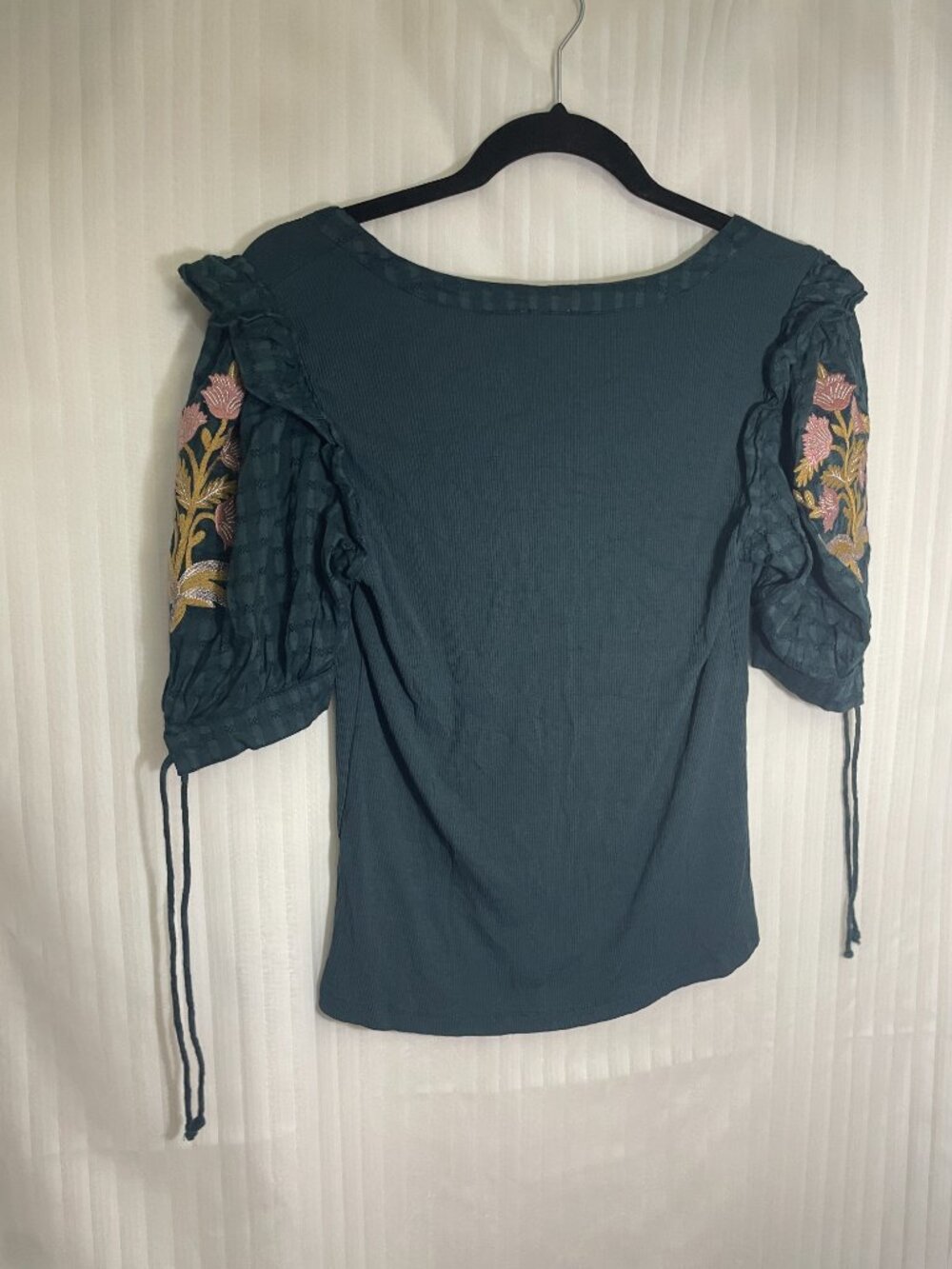 Hem & Thread Top Womens Large Teal Floral Embroidered Puff Sleeve Ribbed NWT